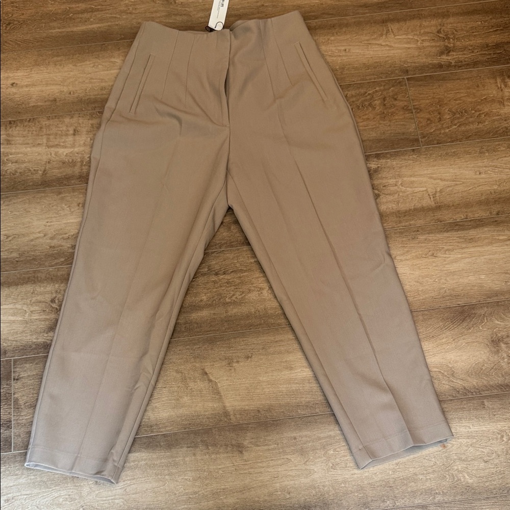 Zara Women's Tan Chinos
